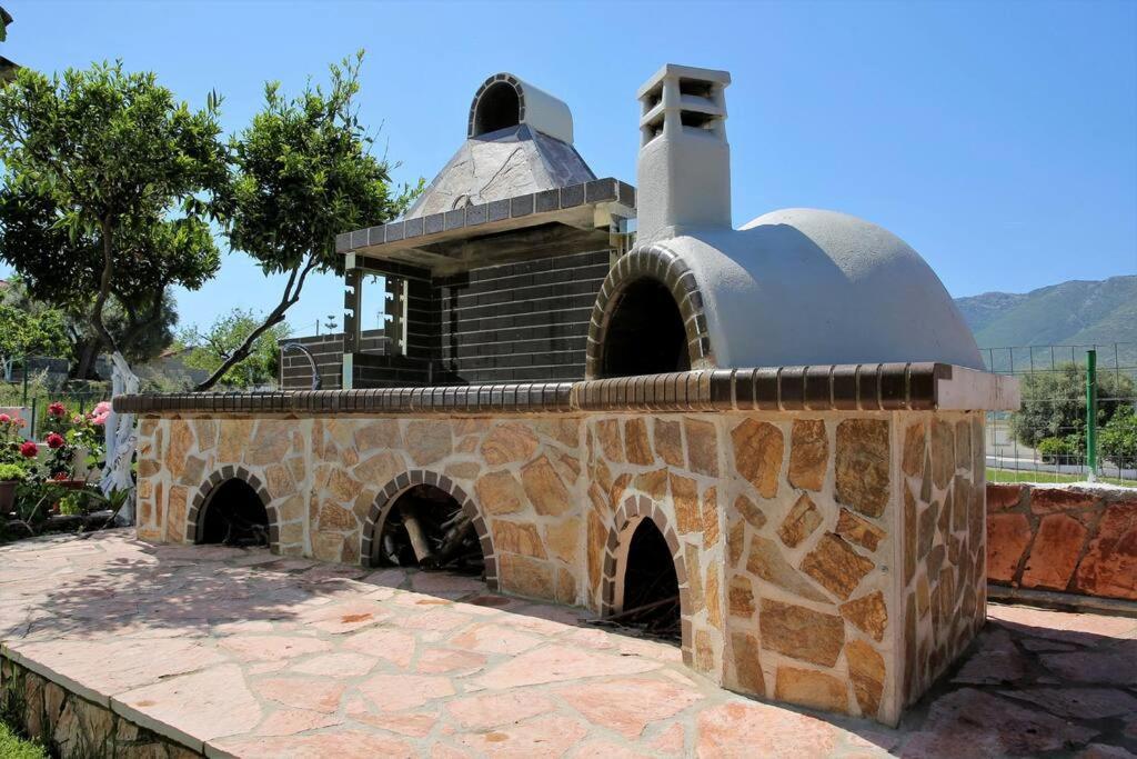 "Elegant & Quiet House" Apartamento Igoumenitsa Exterior foto