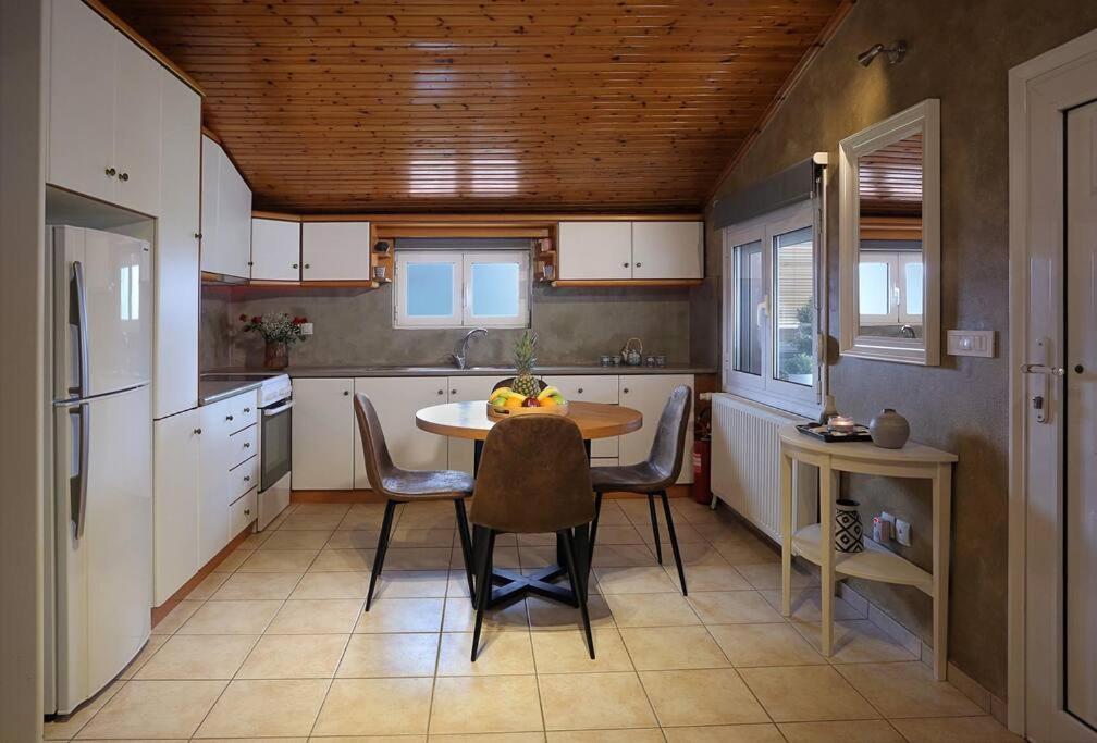 "Elegant & Quiet House" Apartamento Igoumenitsa Exterior foto